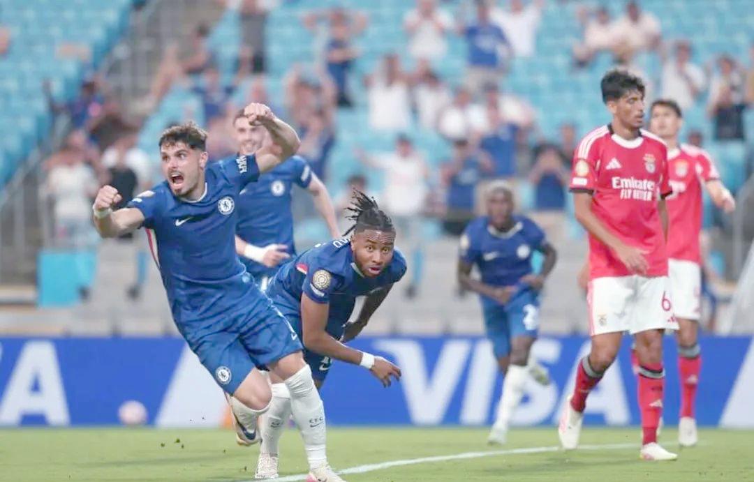 多米电竞- 重磅！今夜本菲卡调整名单以备西甲罗马内部会议纪要流出——赛后回应争议，风云突变拉齐奥转会期完成体检