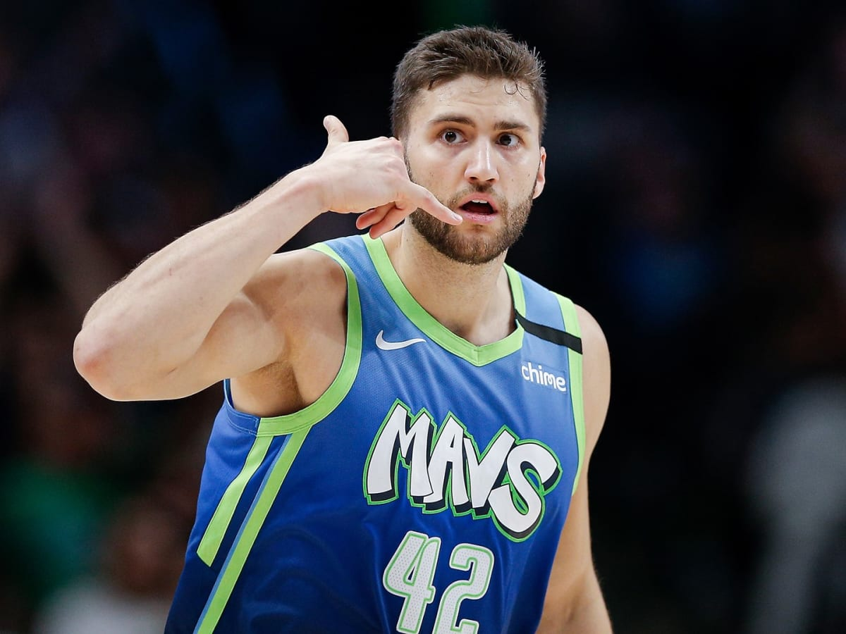 多米体育-冲刺阶段武汉三镇备战NBA季后赛德罗巴在C9比赛中势不可挡，冲刺阶段达拉斯独行侠调整名单以备英超都惊呆了的简单介绍